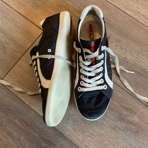 Mens PRADA sneakers, size 7.5 - Picture 3 of 6